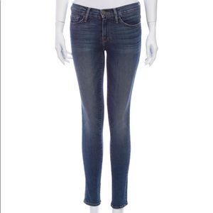 •  ‎ FRAME Skinny Leg Jeans 👖 size 27